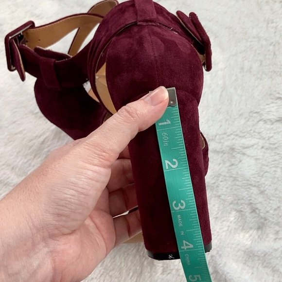 Steve Madden Cradle Suede Block Heels - Picture 6 of 7